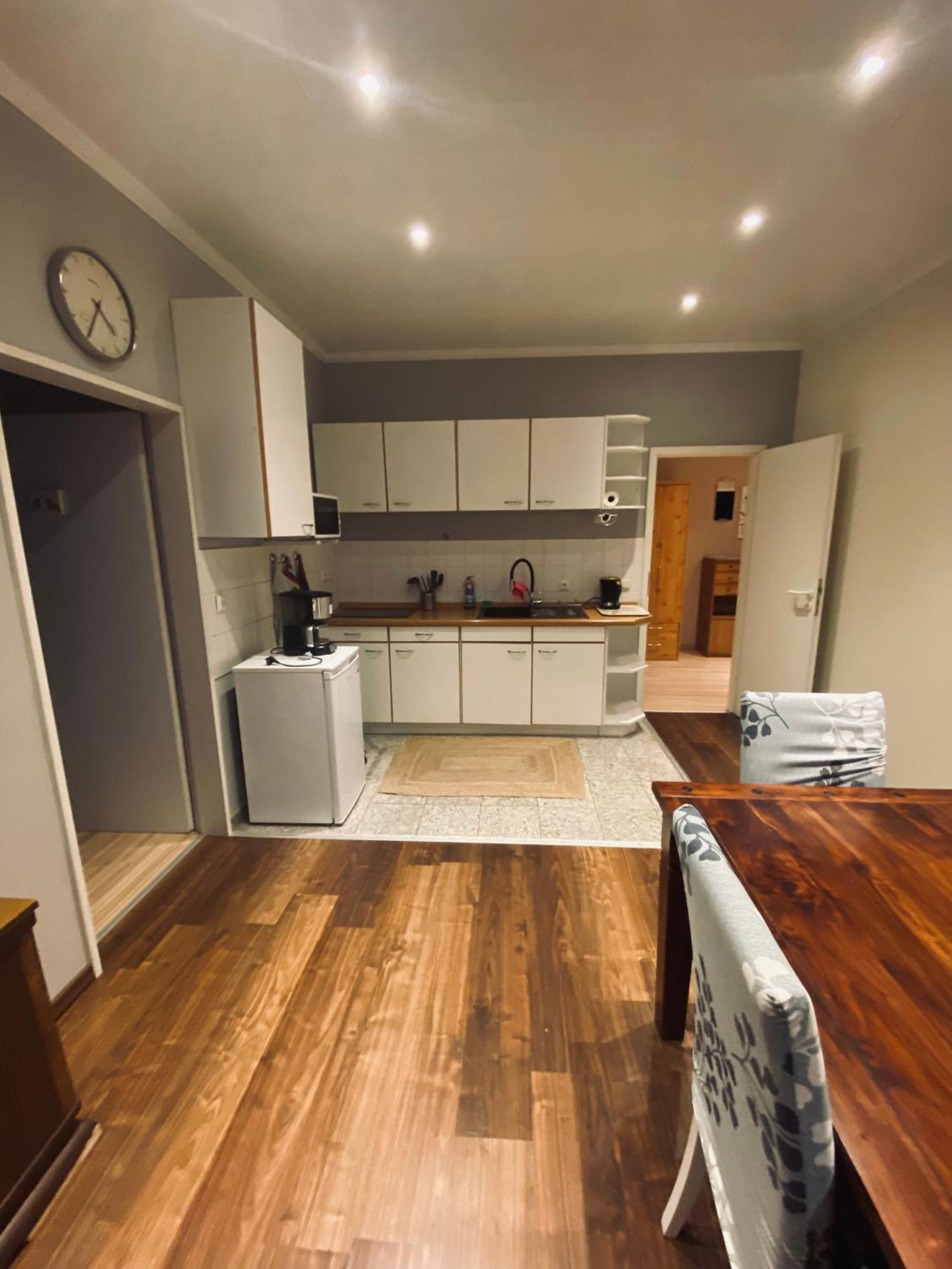 Flat For Up To 4 People In Dresden-Striesen Apartamento Exterior foto